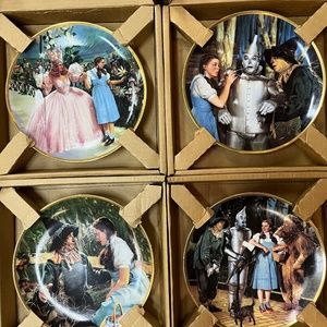 50th Anniversary WIZARD OF OZ plates (4) Hamilton Collection